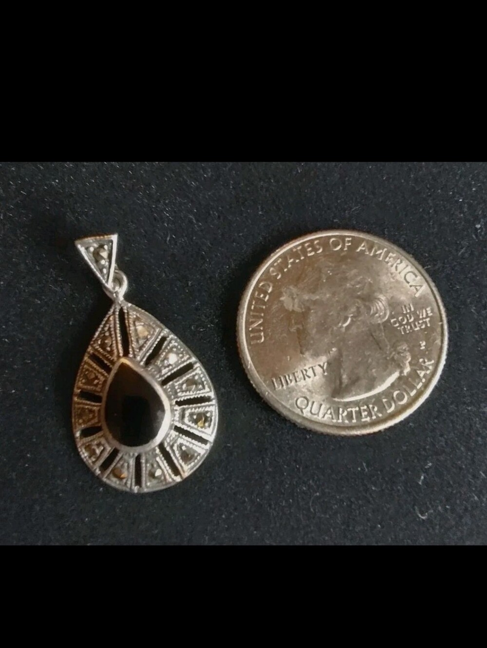 .925 Vintage Sterling Silver & Black Onyx w/Marcasite Pendant - Picture 5 of 5